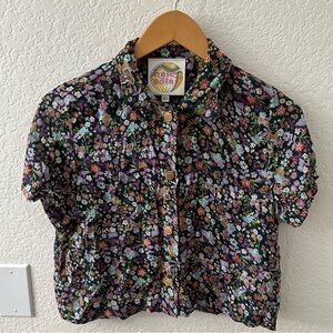 Haley Solar Floral Crop Top with cat buttons 
size xs